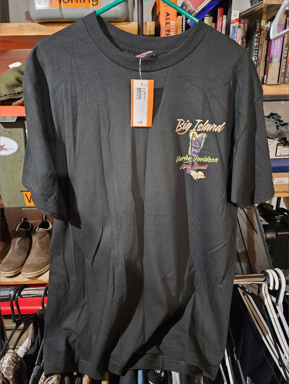Hawaii Harley-Davidson Black Big Island Short Sleeve Tee with Multicolor Graphic